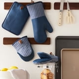 4 -Pack Yarn Dyed Silicone Oven Mitt, Pot Holder, Mini Mitt Set